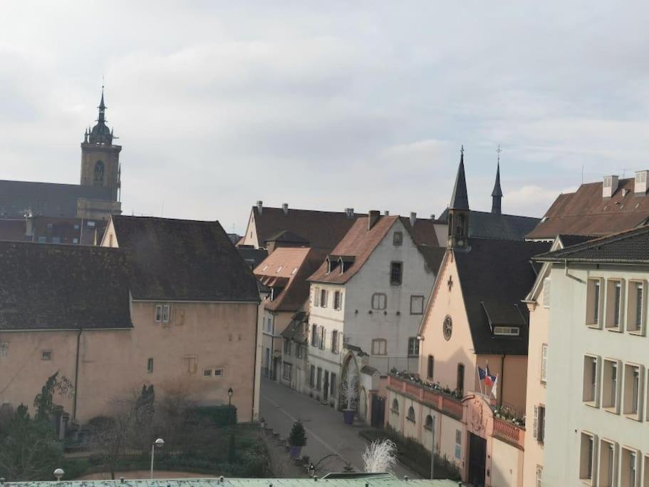 Logement Colmar Centre Avec Parking Exterior photo